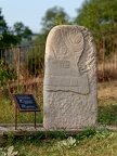 Combret, en parcourant le village, statues-menhir (12)