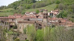 Lavaudieu, en parcourant le village, l'église abbatiale Saint-André (43)
