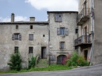 Barre-des-Cévennes, en parcourant le village (48)